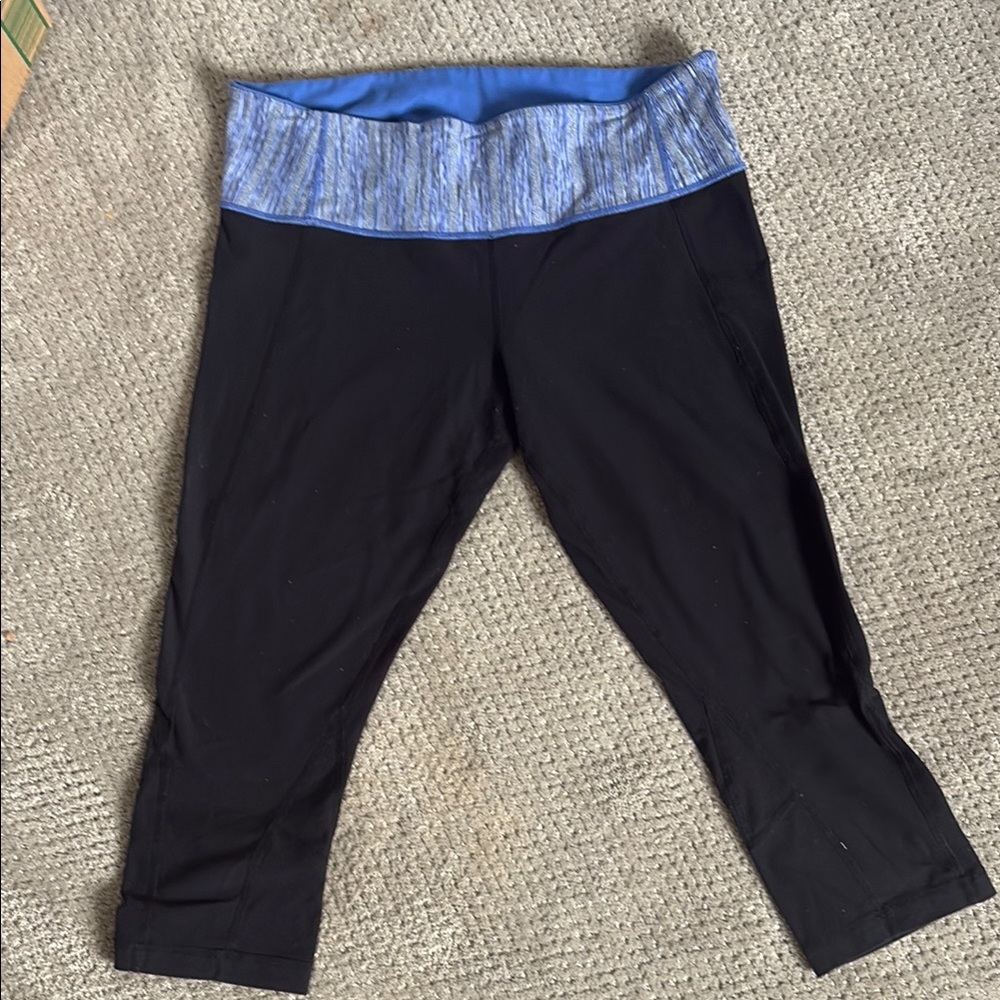 lululemon athletica crop leggings with light compression